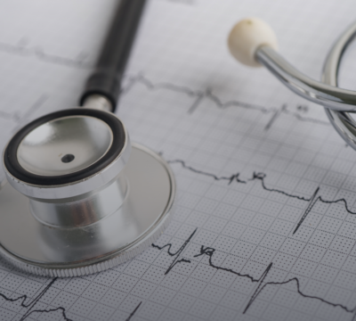 Trudności w kwalifikacji pracy wykonywanej przez personel medyczny jako pracy w szczególnych warunkach…