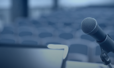 Rechtsanwalt Krzysztof Topolewski als Redner bei der Veranstaltung „Absolventen für…